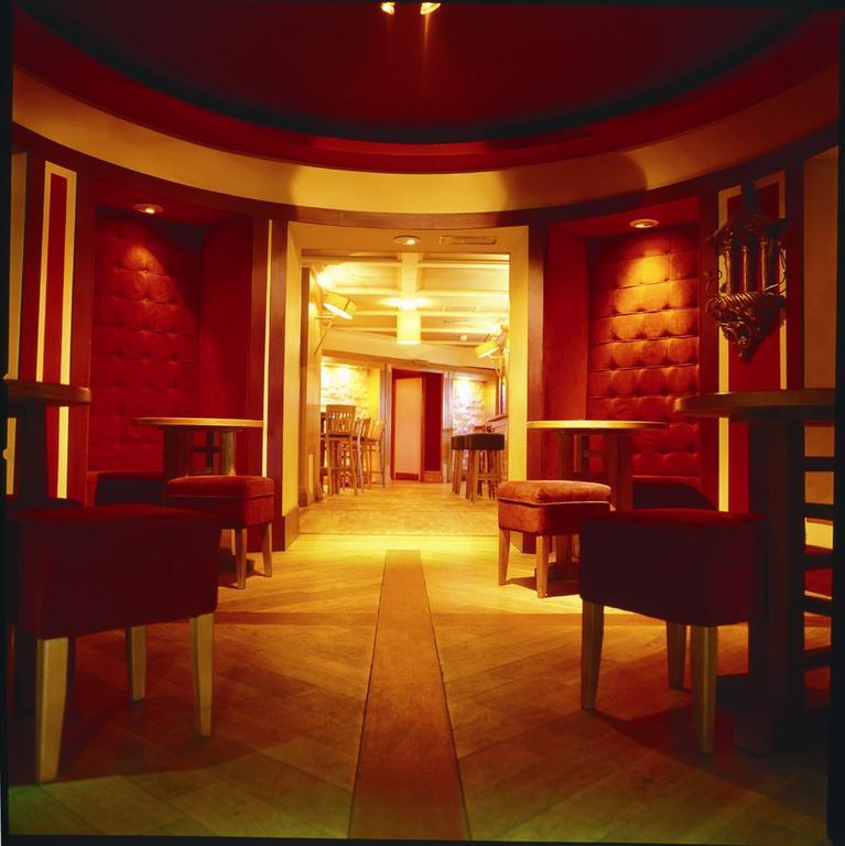 Carnegie Court Hotel Swords Exterior foto